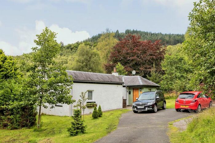 2 Bedroom Detached Bungalow For Sale In Glenfinglas Road, Brig O'turk, Callander, FK17