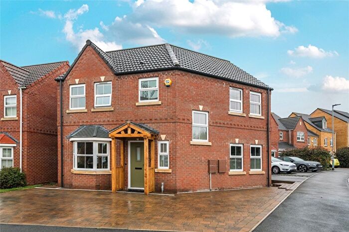 3 Bedroom Detached House For Sale In Springfield Crescent, Lofthouse, Wakefield, West Yorkshire, WF3