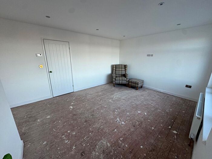 2 Bedroom Semi-Detached Bungalow For Sale In High Meadows, Exeter, EX4