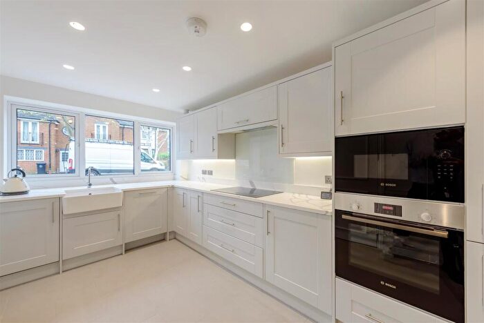 4 Bedroom Town House To Rent In Honeyman Close, London, NW6