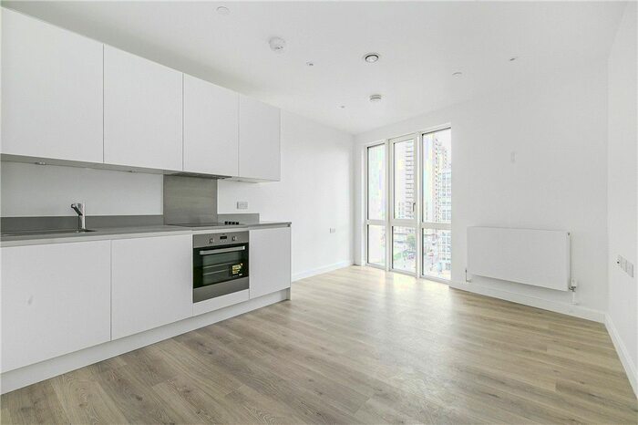 1 Bedroom Flat To Rent In Addiscombe Grove, Croydon, CR0