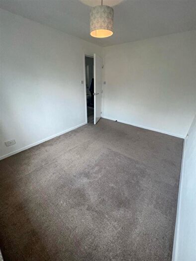 2 Bedroom Apartment To Rent In Bramhall Lane, Stockport, SK3
