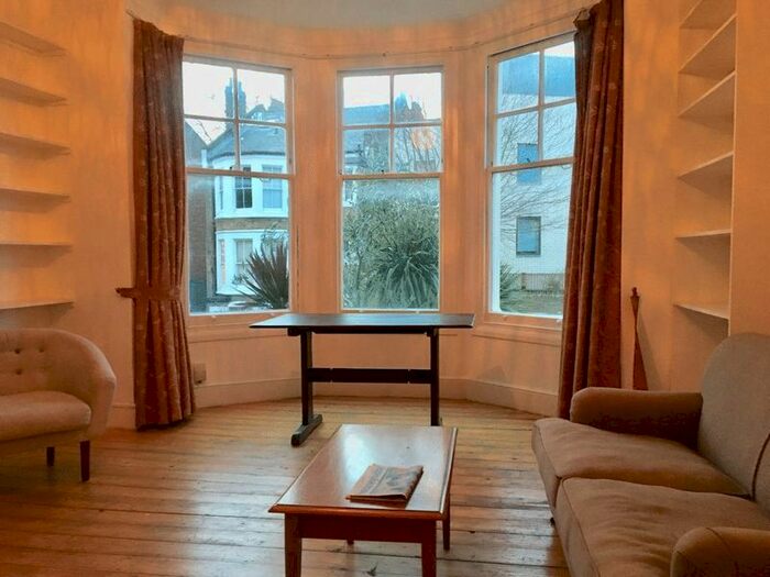 2 Bedroom Flat To Rent In Kyverdale Road, London, N16