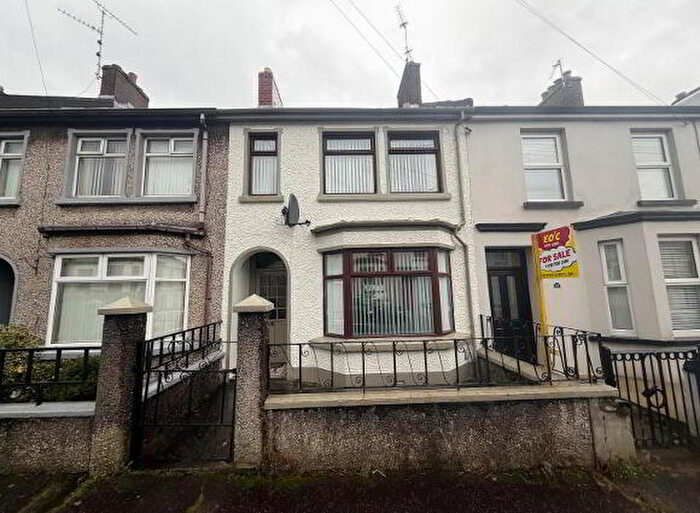 3 Bedroom Terrace House For Sale In Grafton Street, Derry / Londonderry, BT48