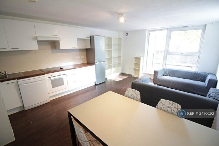 4 Bedroom Flat To Rent In Forge Place, London, NW1