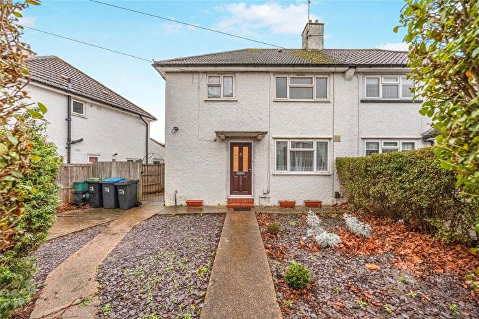 3 Bedroom Semi-Detached House To Rent In Cooper Road, Croydon, CR0