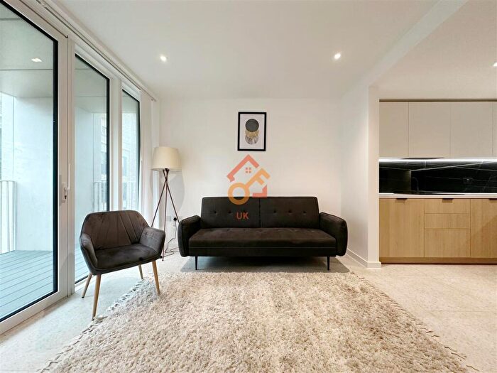 2 Bedroom Flat For Sale In Bouchon Point, Cendal Crescent, London, E1