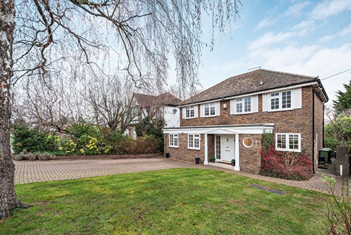 4 Bedroom Detached House For Sale In Highfield Road, Chislehurst, Kent, BR7