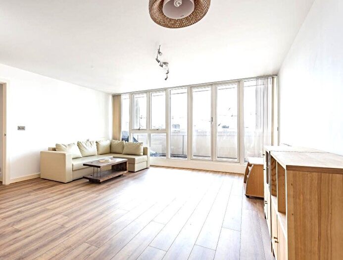 2 Bedroom Flat To Rent In Eastern Quay Apartments, Rayleigh Road, London, Greater London, E16