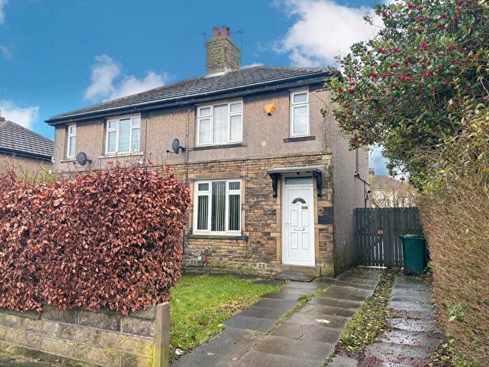 3 Bedroom Semi Detached House For Sale In Eastbury Avenue, Bradford, BD6