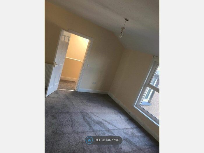 2 Bedroom Flat To Rent In Gwelfor, Llanrwst, LL26