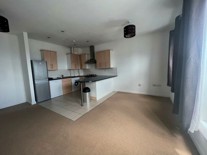 2 Bedroom Apartment To Rent In Aylesbury, HP20