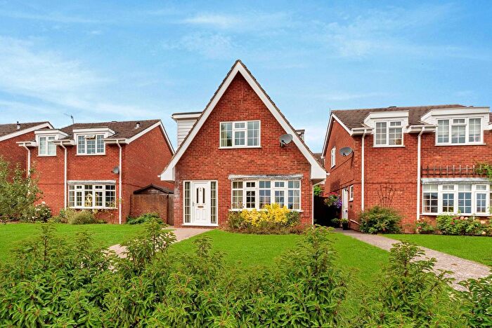 3 Bedroom Detached House For Sale In Station Road, Pershore, WR10