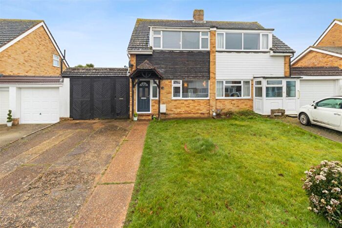 3 Bedroom Semi-Detached House For Sale In Greenleaf Gardens, Polegate, BN26