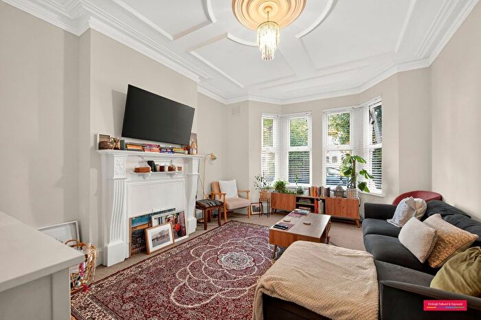 2 Bedroom Flat To Rent In First Avenue, London, W3