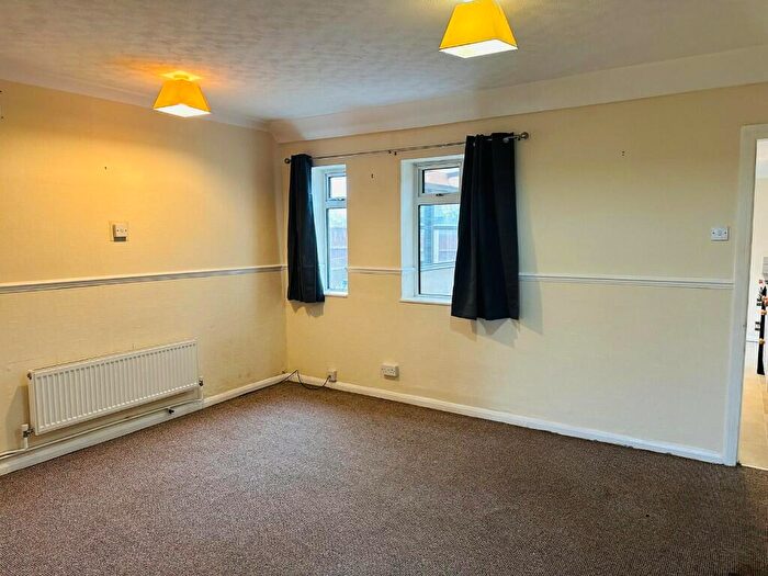 3 Bedroom End Of Terrace House For Sale In Folly Road, Deanshanger, MK19