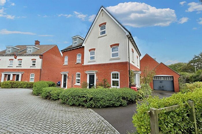 3 Bedroom Semi-Detached House For Sale In Wareham, BH20