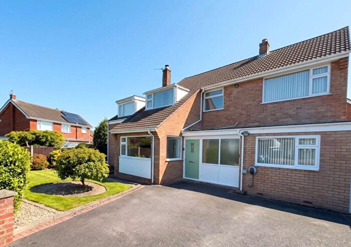 5 Bedroom Detached House For Sale In Longcliffe Drive, Ainsdale, Southport, PR8
