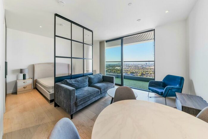 Apartment To Rent In Bagshaw Building, Wardian, London, E14