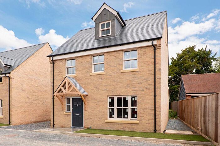 3 Bedroom Detached House For Sale In The Cedars, Bassingbourn, SG8