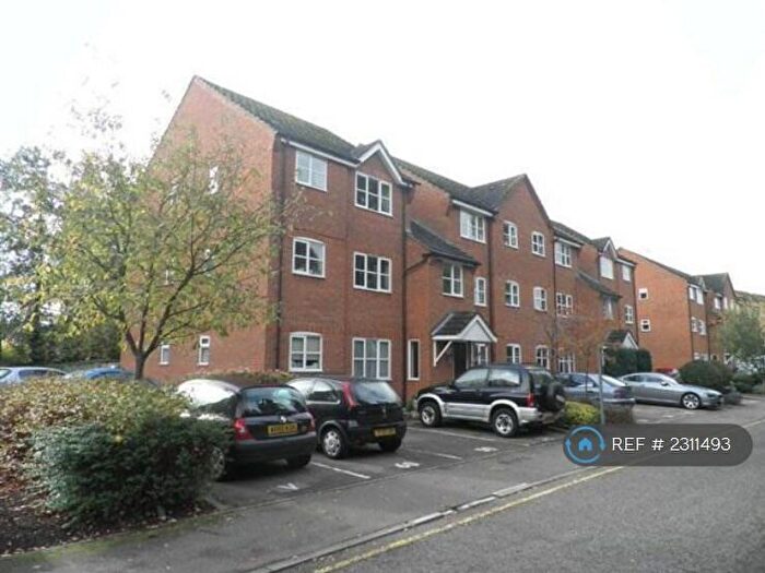 2 Bedroom Flat To Rent In Hilda Wharf, Aylesbury, HP20