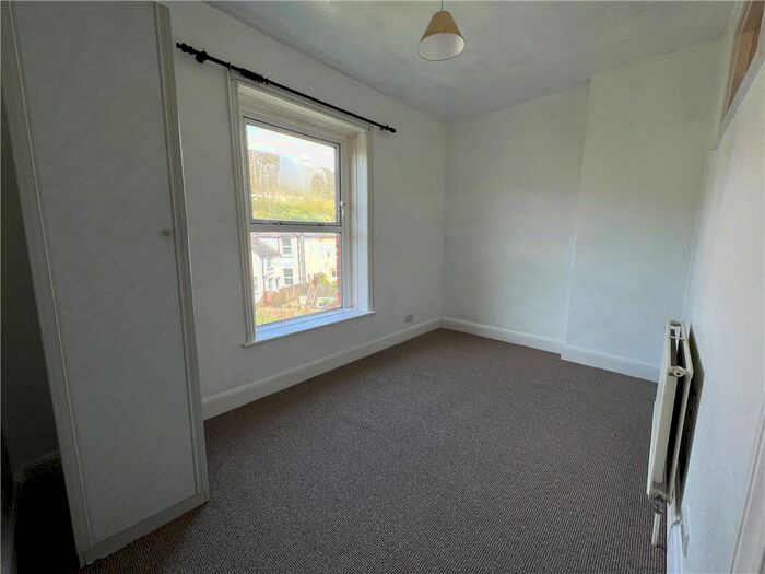2 Bedroom Flat For Sale In Hambrough Road, Ventnor, Isle Of Wight, PO38