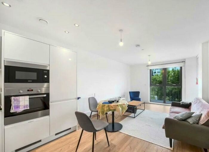 1 Bedroom Apartment To Rent In Bodium Court, Lakeside Drive, Park Royal, NW10