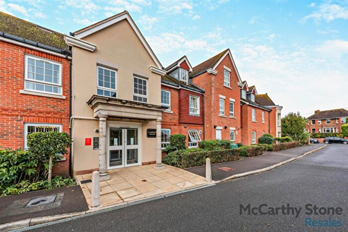 1 Bedroom Apartment For Sale In Claridge House, Church Street, Littlehampton, BN17