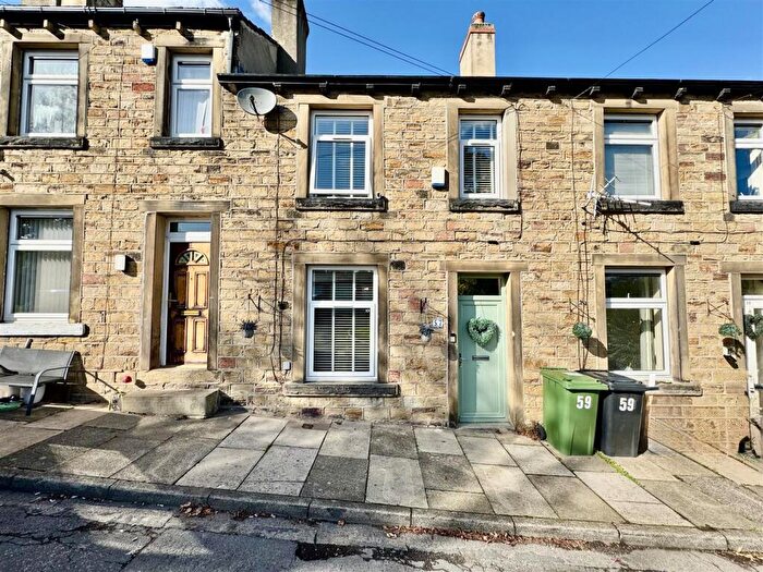 2 Bedroom Terraced House For Sale In Watercroft, Almondbury, Huddersfield, HD5
