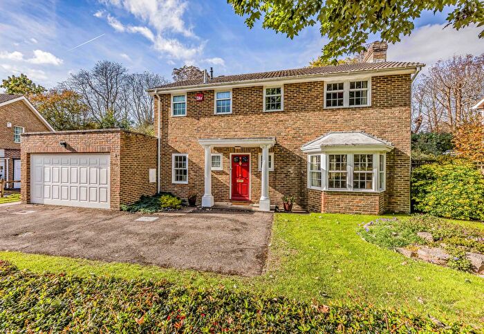 4 Bedroom Detached House For Sale In Stanton Drive, Summersdale, Chichester, PO19