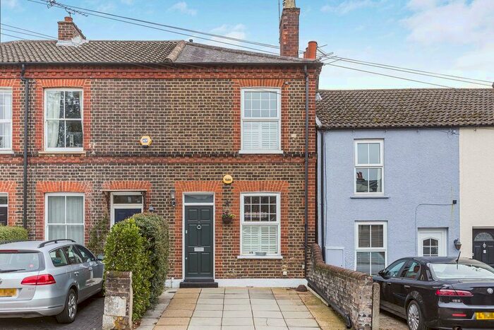 2 Bedroom Terraced House To Rent In Lattimore Road, St Albans, AL1