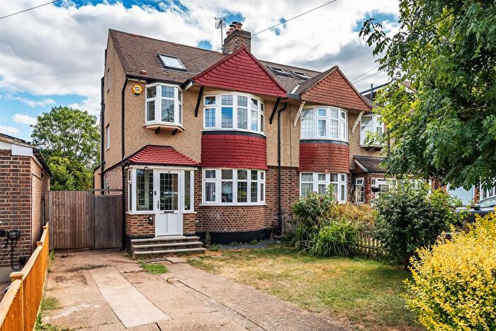4 Bedroom Semi-Detached House For Sale In Elmwood Drive, Stoneleigh, KT17