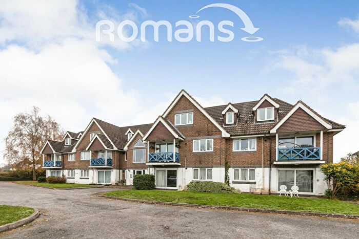 1 Bedroom Apartment To Rent In New Poplars Court, Ash, GU12