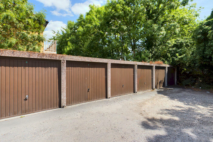 Garage / Parking To Rent In Long Drive, Ruislip, HA4