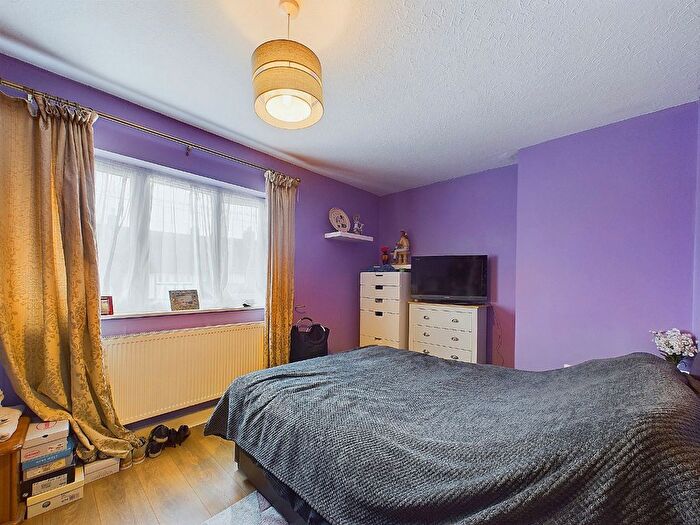 2 Bedroom Semi-Detached House For Sale In Arsenal Road, London, Greater London, SE9