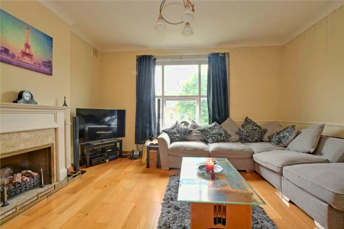 1 Bedroom Flat To Rent In Burnt Ash Hill, London, SE12