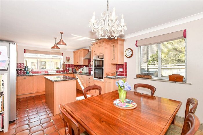 4 Bedroom Detached House For Sale In Station Road, Isfield, Uckfield, East Sussex, TN22
