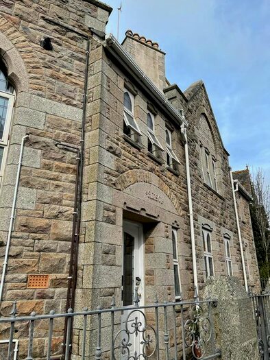 2 Bedroom Flat To Rent In The Old Church, Mennaye Road, Penzance, TR18
