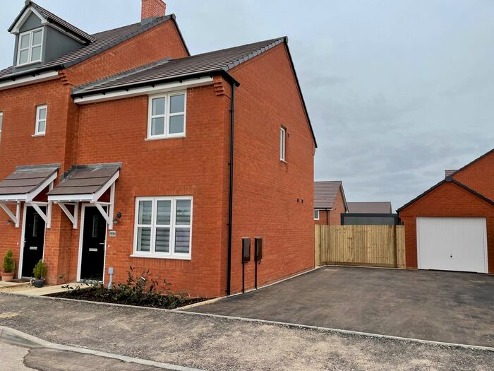 2 Bedroom Property To Rent In Archers Way, Amesbury, Salisbury SP4