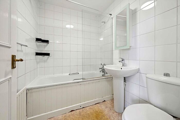 1 Bedroom Flat To Rent In Churchfield Road, London, W13