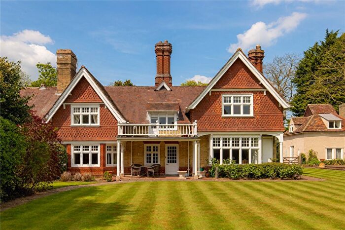 5 Bedroom Semi-Detached House For Sale In High Street, Little Shelford, Cambridge, Cambridgeshire, CB22