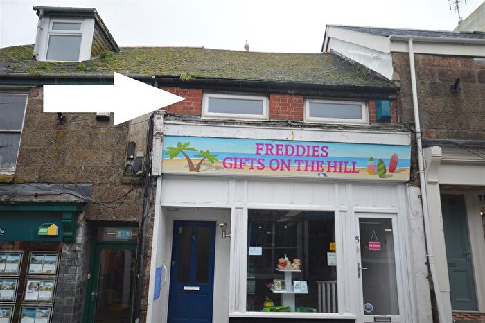 2 Bedroom Maisonette To Rent In Tregenna Hill, St. Ives, TR26