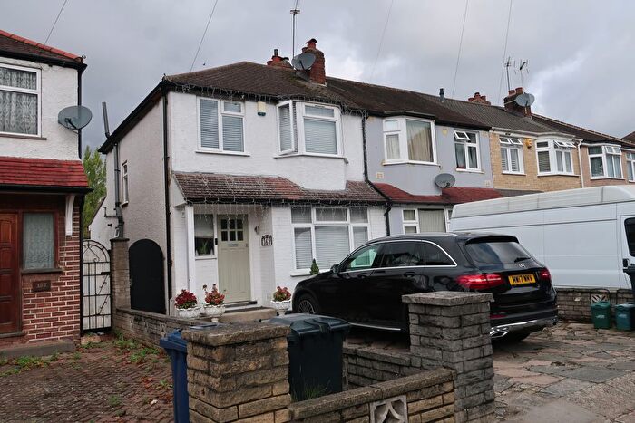 3 Bedroom End Of Terrace House To Rent In Conway Crescent, Perivale, UB6
