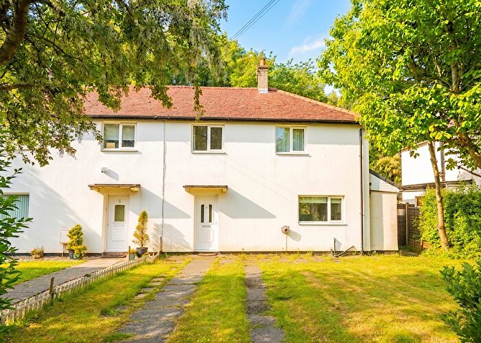 3 Bedroom Semi-Detached House To Rent In Parrenthorn Road, Prestwich, M25
