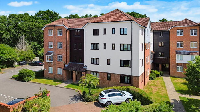 Studio To Rent In Vicars Bridge Close, Wembley, HA0