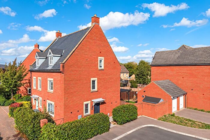 4 Bedroom Semi Detached House For Sale In Ruardean Drive, Tuffley, Gloucester, GL4