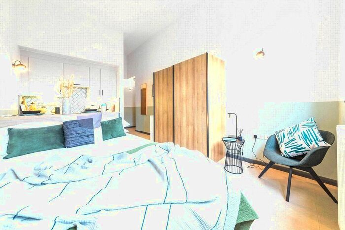 Studio To Rent In Uncle Stockwell, Courland Grove, London, SW8