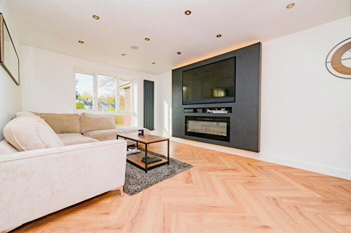 2 Bedroom Flat For Sale In London Road, Hemel Hempstead, HP3