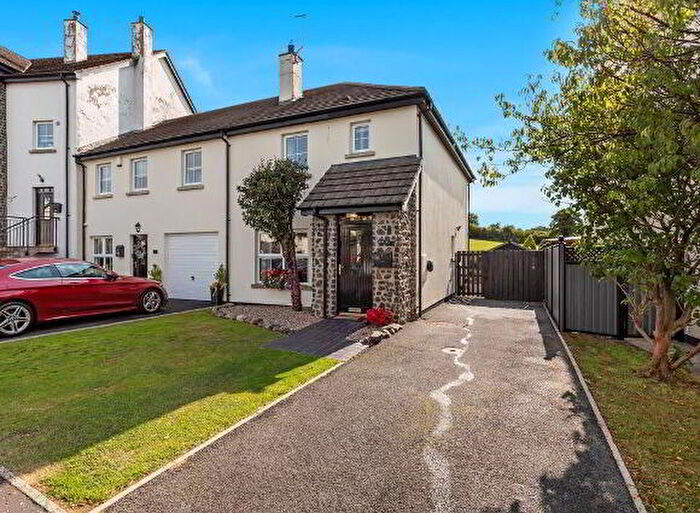 3 Bedroom End Of Terrace House For Sale In Drum Manor, Dromore, BT25
