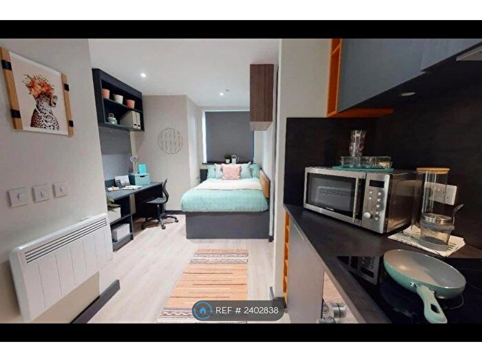 Studio To Rent In Upper North Street, Brighton, BN1